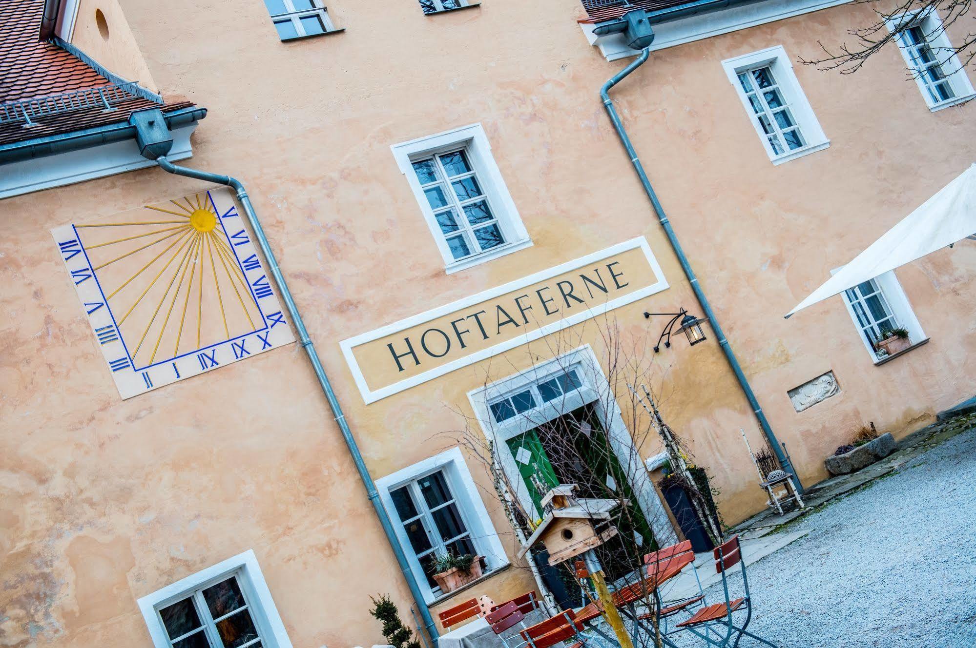 Hotel Schloss Neuburg - Hoftaferne Neuburg am Inn Zewnętrze zdjęcie